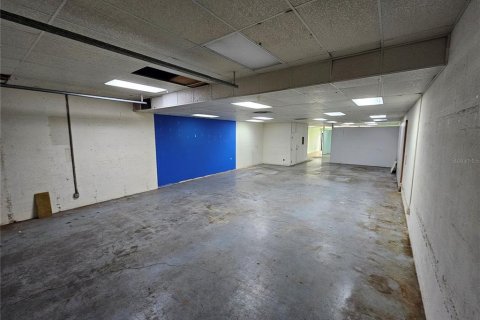 Propiedad comercial en alquiler en Venice, Florida, 633.41 m2 № 1773102 - foto 8