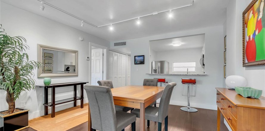 Condominio en Key Biscayne, Florida, 1 dormitorio № 1969695