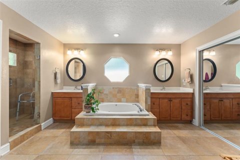 House in Longwood, Florida 4 bedrooms, 225.2 sq.m. № 1837533 - photo 24