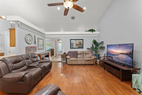House in Longwood, Florida 4 bedrooms, 225.2 sq.m. № 1837533 - photo 14
