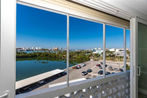 Condo in Clearwater, Florida, 2 bedrooms  № 2101552 - photo 29
