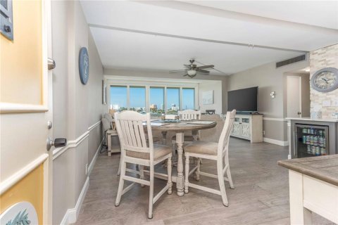 Condo in Clearwater, Florida, 2 bedrooms  № 2101552 - photo 2