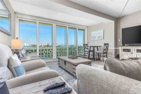 Condo in Clearwater, Florida, 2 bedrooms  № 2101552 - photo 4