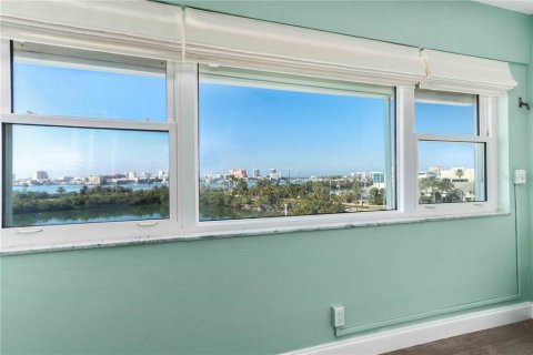 Condo in Clearwater, Florida, 2 bedrooms  № 2101552 - photo 21