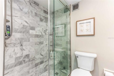 Condo in Clearwater, Florida, 2 bedrooms  № 2101552 - photo 25