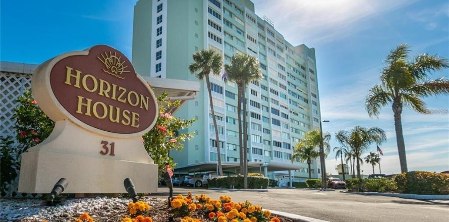 Condo in Clearwater, Florida, 2 bedrooms  № 2101552