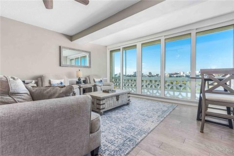 Condo in Clearwater, Florida, 2 bedrooms  № 2101552 - photo 3
