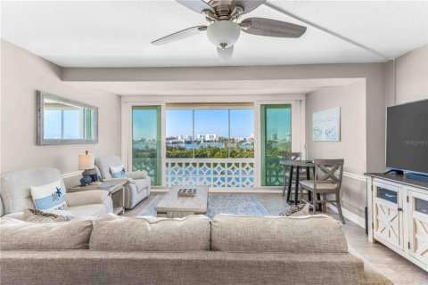 Condo in Clearwater, Florida, 2 bedrooms  № 2101552 - photo 27