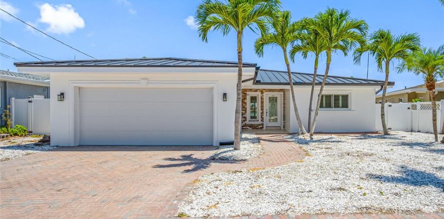 Villa ou maison à Redington Beach, Floride 3 chambres, 184.97 m2 № 1754894