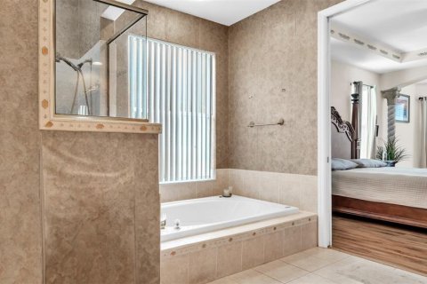 Casa en alquiler en Tampa, Florida, 4 dormitorios, 327.02 m2 № 1895162 - foto 21
