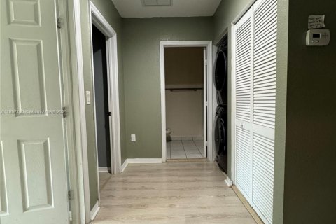 Townhouse in Miramar, Florida 3 bedrooms, 153.85 sq.m. № 1881697 - photo 18