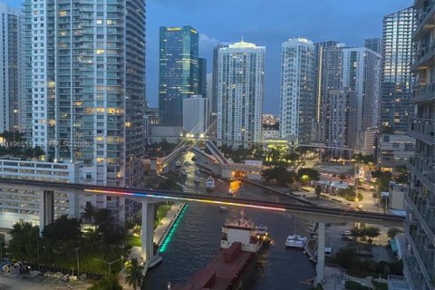 Condominio en alquiler en Miami, Florida, 1 dormitorio, 87.24 m2 № 2026470 - foto 7