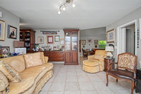 Villa ou maison à louer à Boca Raton, Floride: 3 chambres, 164.9 m2 № 2176760 - photo 10