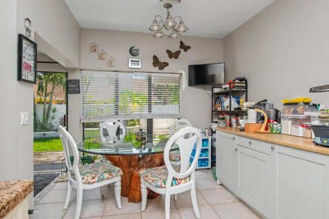 Villa ou maison à louer à Boca Raton, Floride: 3 chambres, 164.9 m2 № 2176760 - photo 20