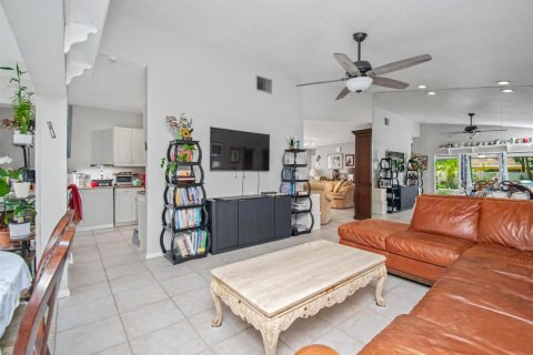 Villa ou maison à louer à Boca Raton, Floride: 3 chambres, 164.9 m2 № 2176760 - photo 14