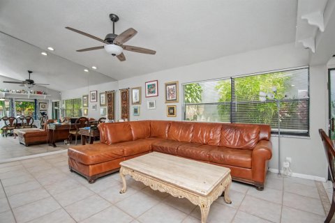 Villa ou maison à louer à Boca Raton, Floride: 3 chambres, 164.9 m2 № 2176760 - photo 13