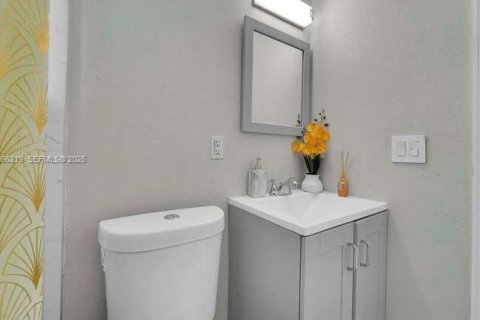 Villa ou maison à louer à Miami Gardens, Floride: 3 chambres № 2386975 - photo 7