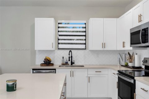 Villa ou maison à vendre à Homestead, Floride: 4 chambres, 202.34 m2 № 2025441 - photo 12