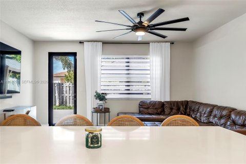 Villa ou maison à vendre à Homestead, Floride: 4 chambres, 202.34 m2 № 2025441 - photo 13