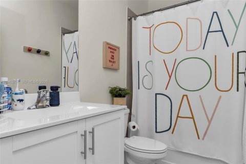 Villa ou maison à vendre à Homestead, Floride: 4 chambres, 202.34 m2 № 2025441 - photo 21