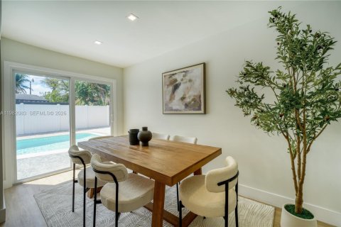 House in Pompano Beach, Florida 3 bedrooms, 103.77 sq.m. № 2049547 - photo 24