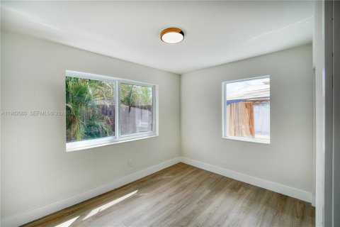 House in Pompano Beach, Florida 3 bedrooms, 103.77 sq.m. № 2049547 - photo 22