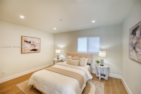 House in Pompano Beach, Florida 3 bedrooms, 103.77 sq.m. № 2049547 - photo 14