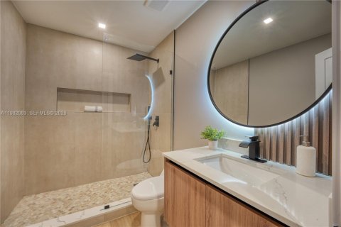 House in Pompano Beach, Florida 3 bedrooms, 103.77 sq.m. № 2049547 - photo 18