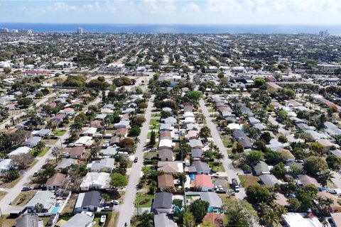 House in Pompano Beach, Florida 3 bedrooms, 103.77 sq.m. № 2049547 - photo 30