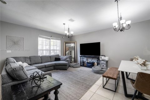 Touwnhouse à vendre à Miami, Floride: 3 chambres, 149.39 m2 № 2004395 - photo 6