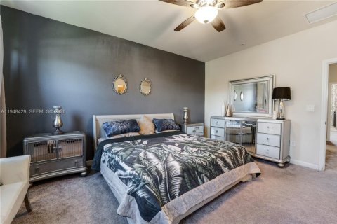 Touwnhouse à vendre à Miami, Floride: 3 chambres, 149.39 m2 № 2004395 - photo 21