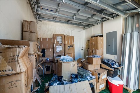 Touwnhouse à vendre à Miami, Floride: 3 chambres, 149.39 m2 № 2004395 - photo 17