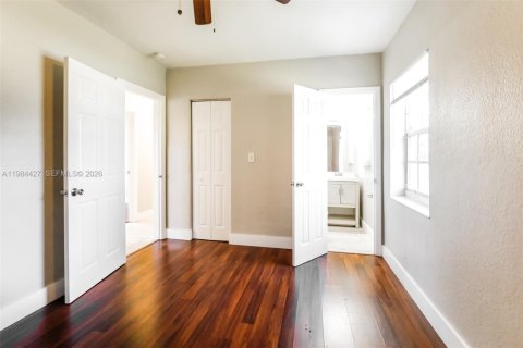 Villa ou maison à louer à Miami Gardens, Floride: 4 chambres, 109.16 m2 № 2045692 - photo 8