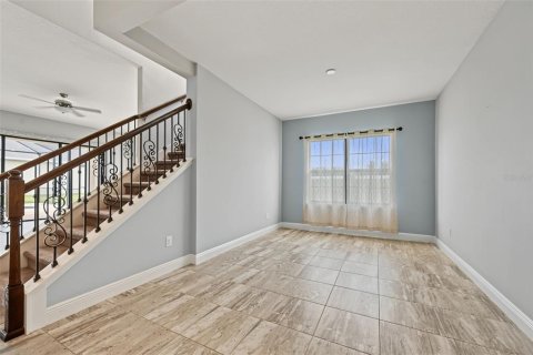 Casa en venta en Riverview, Florida, 6 dormitorios, 464.7 m2 № 2405563 - foto 15