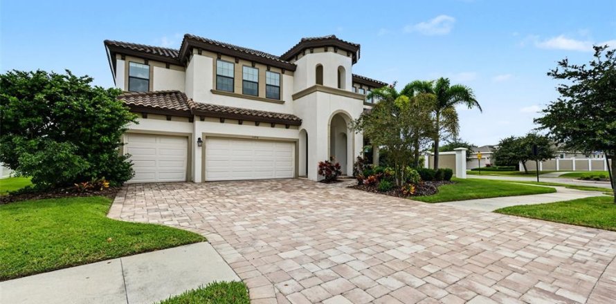 Casa en Riverview, Florida 6 dormitorios, 464.7 m2 № 2405563