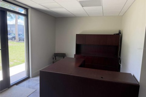 Propiedad comercial en alquiler en Ocala, Florida, 1348.57 m2 № 2091465 - foto 5