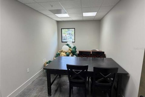 Propiedad comercial en alquiler en Ocala, Florida, 1348.57 m2 № 2091465 - foto 7