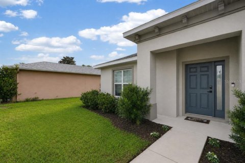 House in Palm Coast, Florida 3 bedrooms, 196.67 sq.m. № 2209144 - photo 8