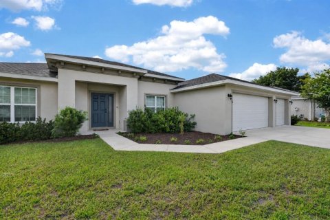 House in Palm Coast, Florida 3 bedrooms, 196.67 sq.m. № 2209144 - photo 7