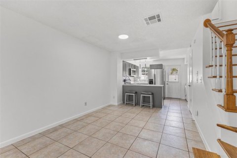 Touwnhouse à louer à Largo, Floride: 2 chambres, 103.86 m2 № 2150560 - photo 2