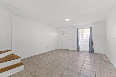 Touwnhouse à louer à Largo, Floride: 2 chambres, 103.86 m2 № 2150560 - photo 9