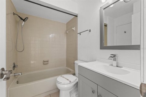 Touwnhouse à louer à Largo, Floride: 2 chambres, 103.86 m2 № 2150560 - photo 13