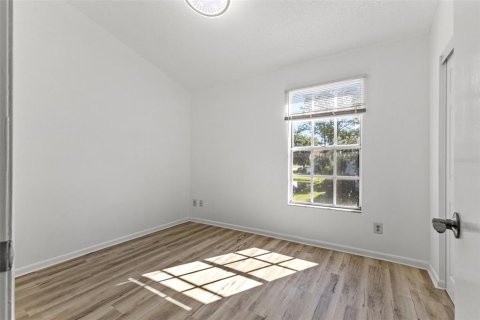 Touwnhouse à louer à Largo, Floride: 2 chambres, 103.86 m2 № 2150560 - photo 12