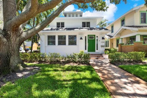 Villa ou maison à vendre à Saint Petersburg, Floride: 4 chambres, 194.72 m2 № 1784359 - photo 2