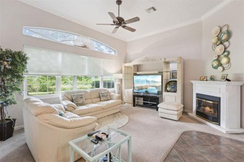 Casa en venta en Leesburg, Florida, 3 dormitorios, 214.79 m2 № 2216553 - foto 10