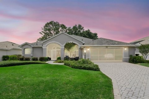 Casa en Leesburg, Florida 3 dormitorios, 214.79 m2 № 2216553