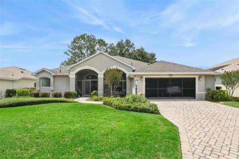 Casa en venta en Leesburg, Florida, 3 dormitorios, 214.79 m2 № 2216553 - foto 2