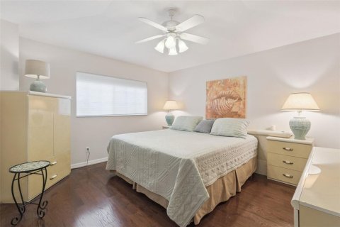 Casa en venta en Leesburg, Florida, 3 dormitorios, 214.79 m2 № 2216553 - foto 16