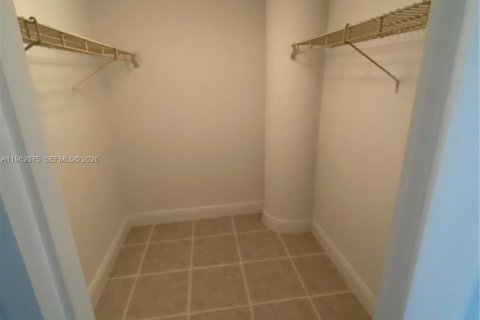 Condominio en venta en Hollywood, Florida, 1 dormitorio, 83.24 m2 № 2023859 - foto 7