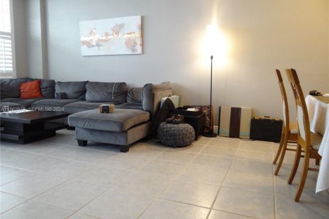 Condominio en venta en Hollywood, Florida, 1 dormitorio, 83.24 m2 № 2023859 - foto 27